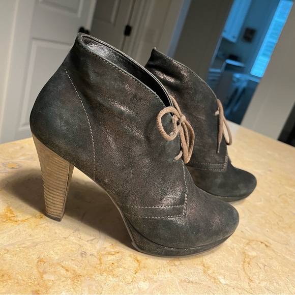 Paul Green Lace Up Brown Metallic Suede Booties - Picture 2 of 10